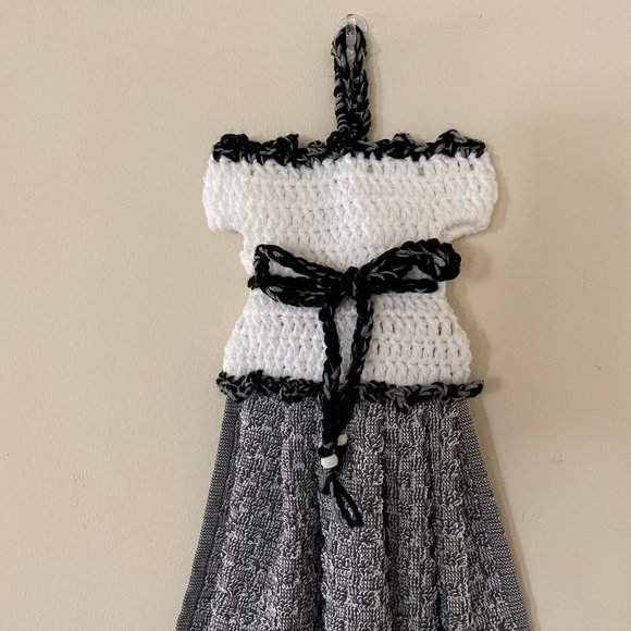 Dress Shape Dish Towel, Handmade Crochet Pot Holder, Crochet Set Towel Potholder - Picture 9 of 11